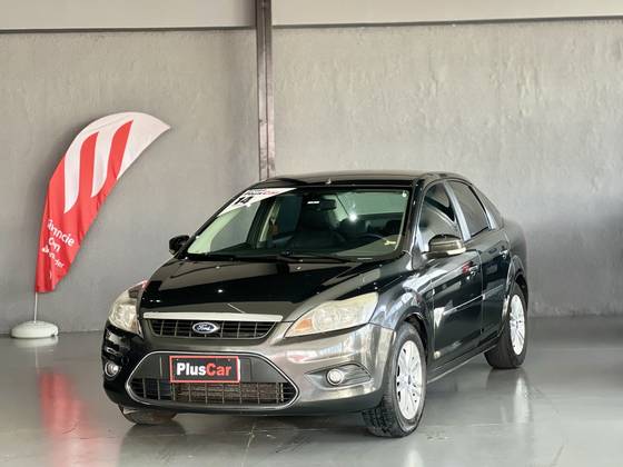 FORD FOCUS 1.6 GLX SEDAN 16V FLEX 4P MANUAL FORD FOCUS 1.6 GLX SEDAN 16V FLEX 4P MANUAL
